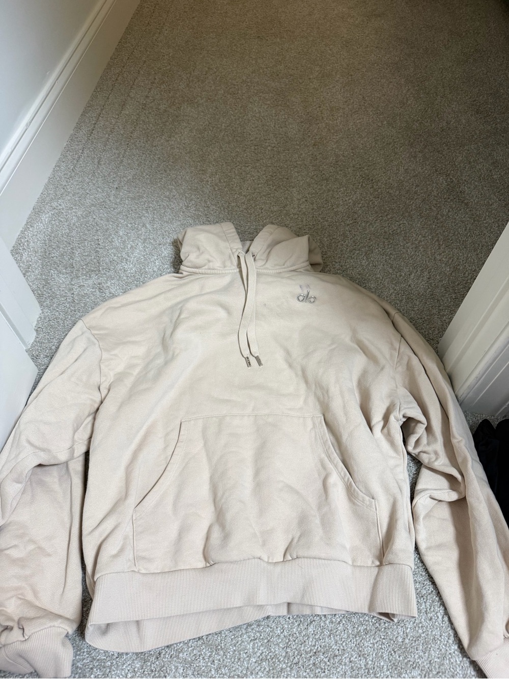 ALO Yoga Men's Cream Pullover Hoodie